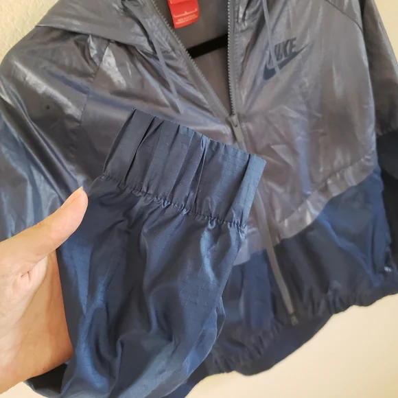 Nike Blue Windbreaker Jacket Women's Large - Picture 4 of 10